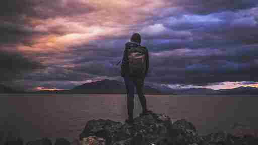 晚上饭后锻炼跑步的音乐？适合跑步的音乐有哪些